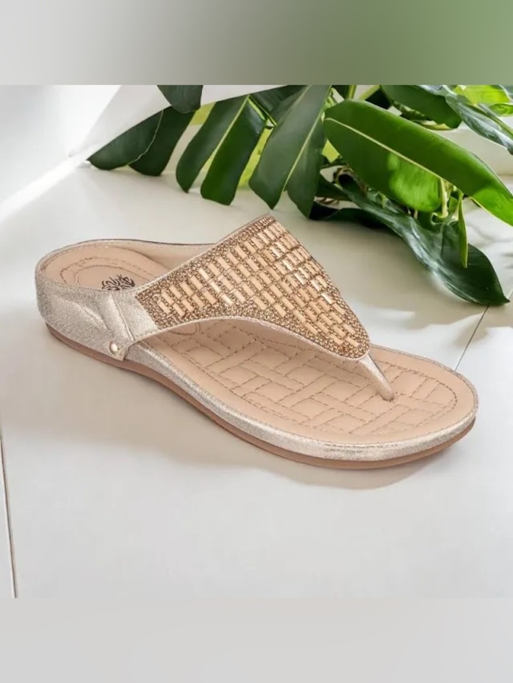 GC Jamm Gold Woven Thong Comfort Wedge Sandals Sz 7.5 BNWB